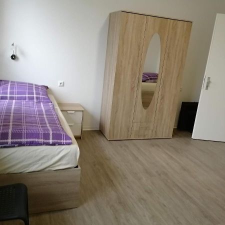 Haupthaus Moeblierte Zimmer Mit Eigenem Bad Uelzen Eksteriør billede